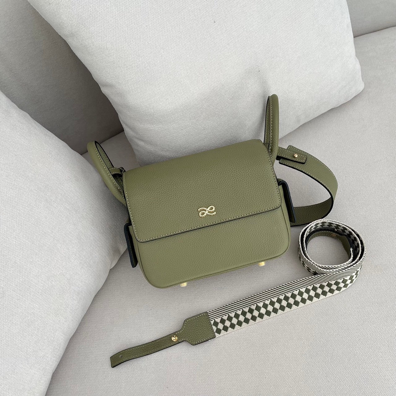 Treasure 24 - Genuine Leather (Long Strap: Canvas)