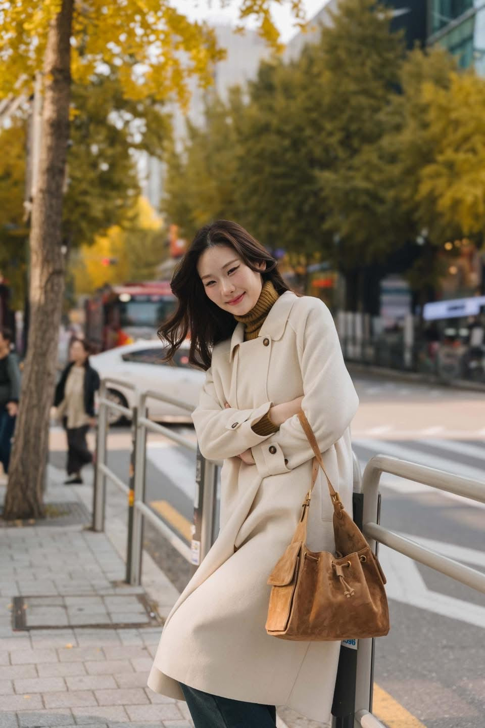 Yumi Bond - Suede PU