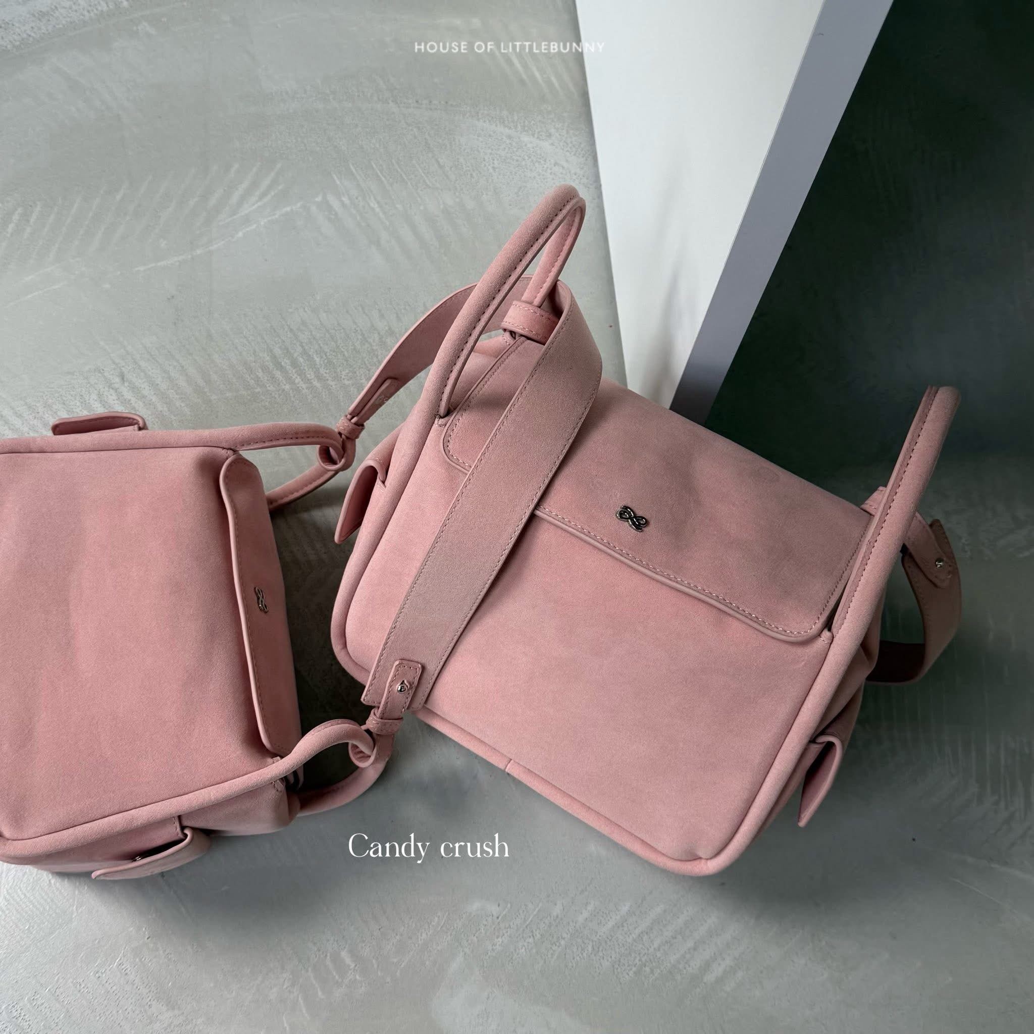 Treasure de reve 22 - Suede PU