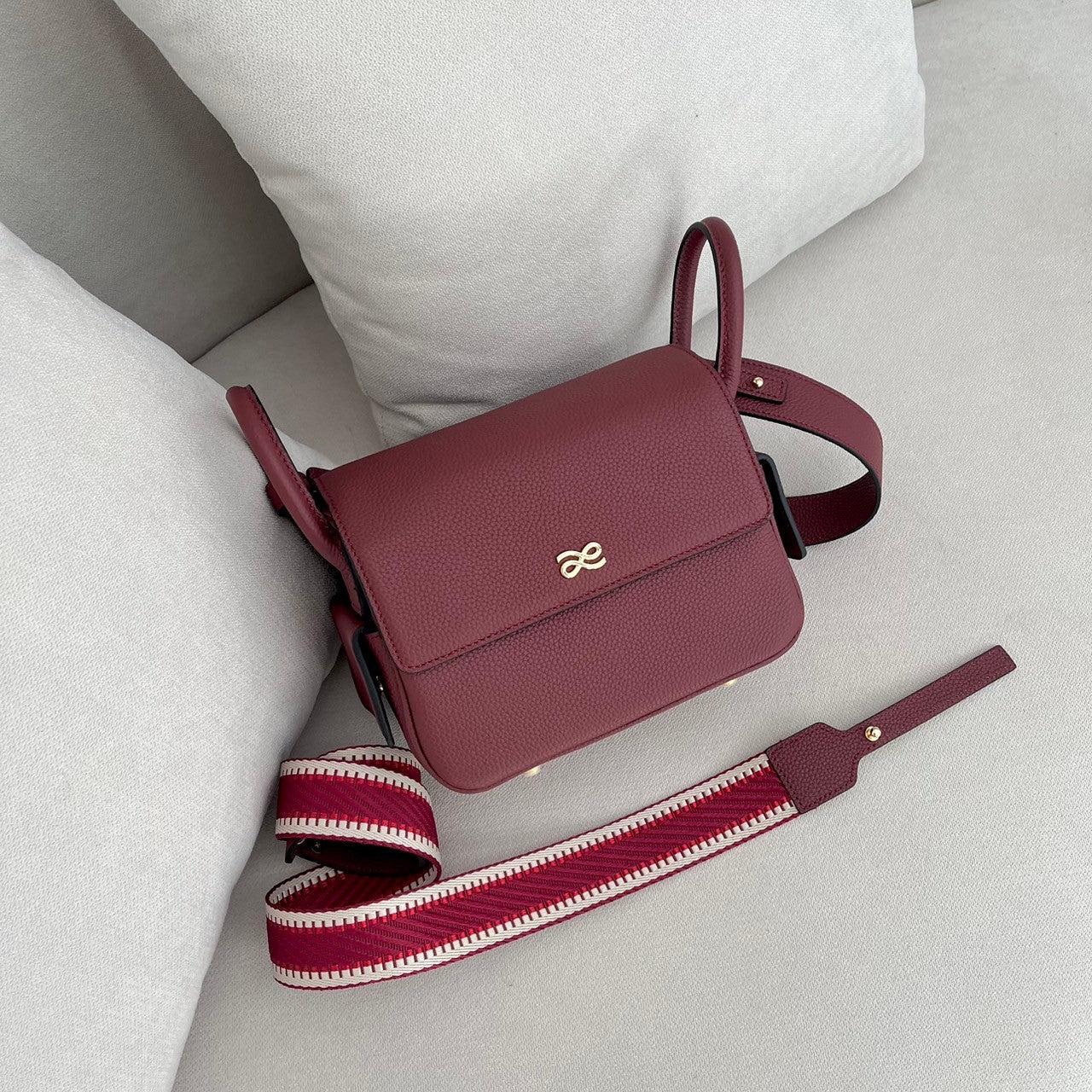 Treasure 18 - Genuine Leather  (Long Strap: Canvas)